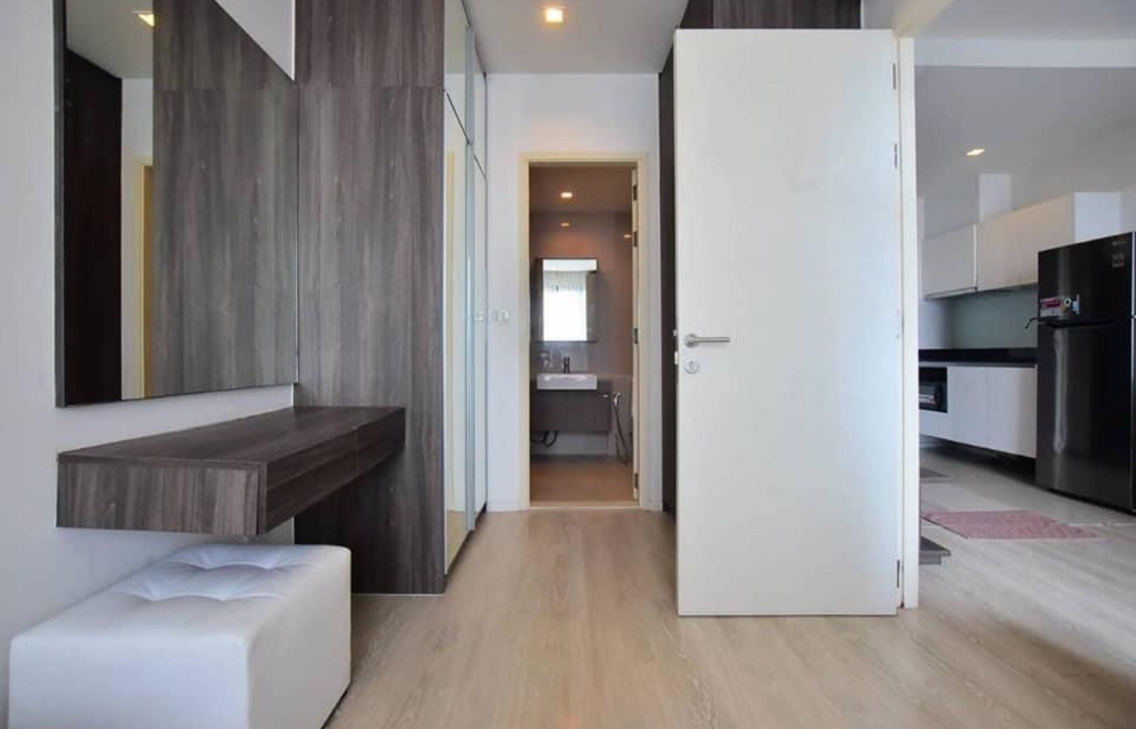 ให้เช่าคอนโด ควินน์ รัชดา 17 พื้นที่ 35 ตรม. 1 ห้องนอน ราคาเช่า 19,000 บาท/เดือน