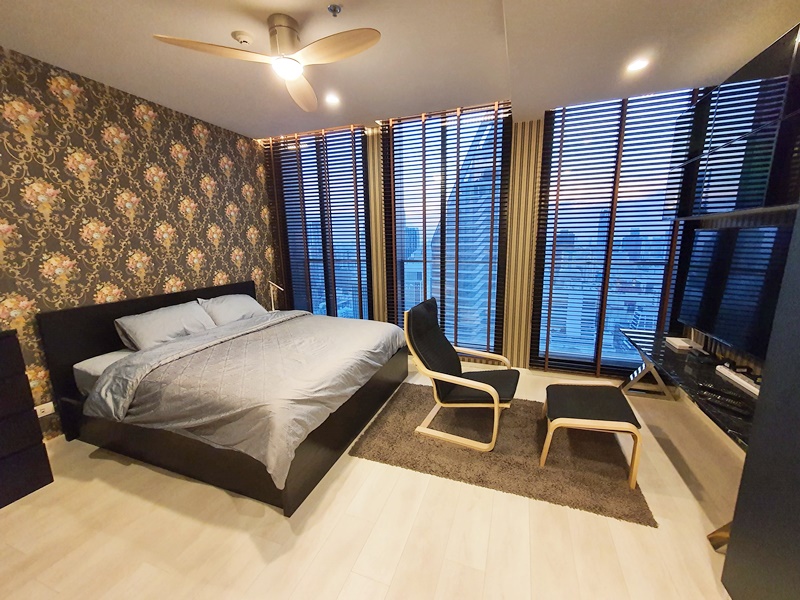 ให้เช่าคอนโด โนเบิล เพลินจิต พื้นที่ 45 ตร.ม. 1 ห้องนอน เช่า 30,000 บ/ด