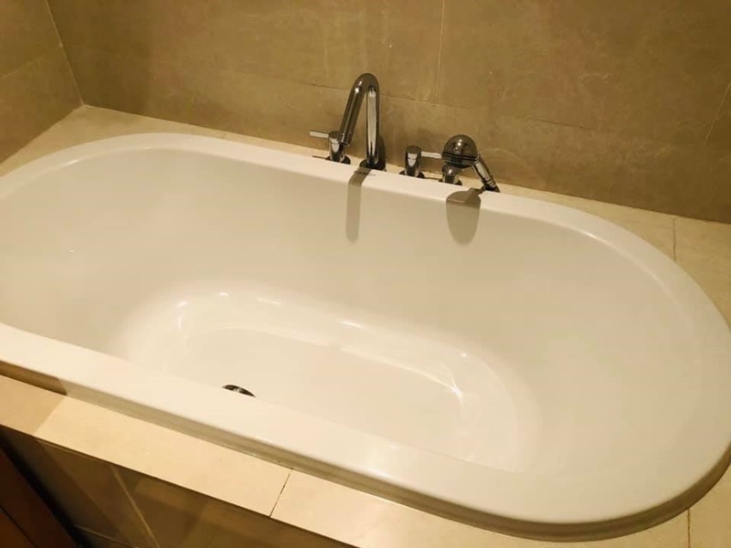 ให้เช่าคอนโด ดิ เอ็มโพริโอ เพลส พื้นที่ 73 ตร.ม. 1 ห้องนอน เช่า 45,000 บ/ด