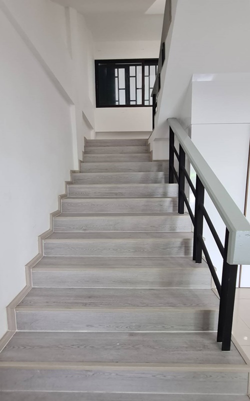 ขายทาวน์โฮม 3 ชั้น ย่านสุขุมวิท พื้นที่ 52.8 ตรว. 2 ห้องนอน ขาย 13 ล้านบาท