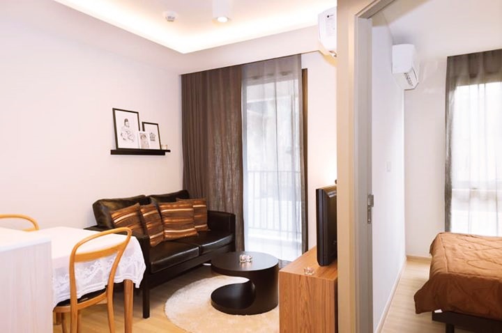 ให้เช่าคอนโด มาเอสโตร 12 พื้นที่ 31 ตรม. 1 ห้องนอน เช่า 19,900 บ/ด