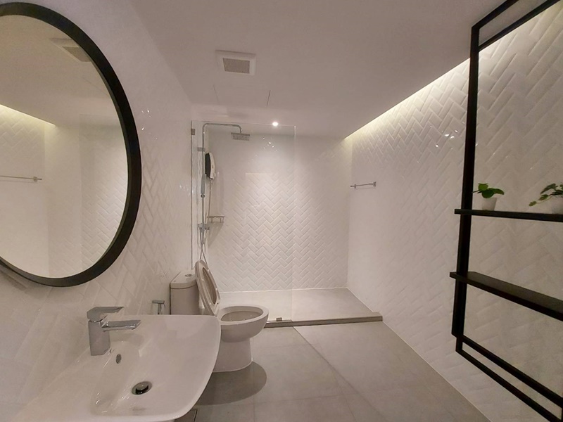 ขาย/ให้เช่า สเตท ทาวเวอร์ 111.37 ตรม. 2 ห้องนอน เช่า 40,000 บ/ด ขาย 9.1 ล.