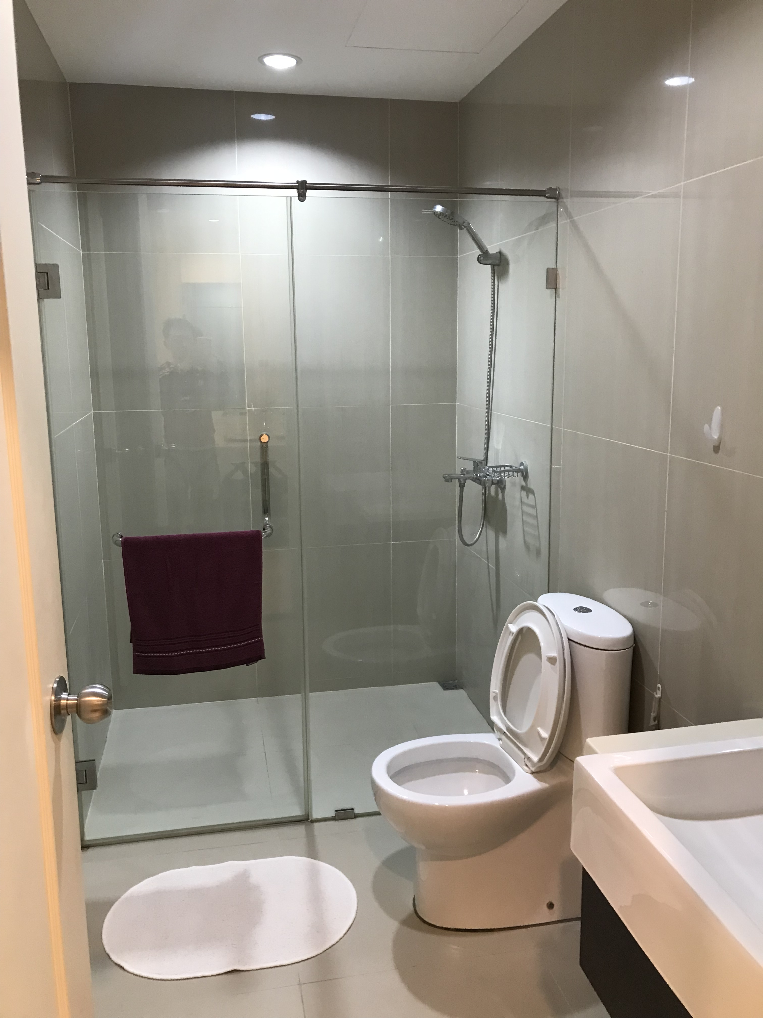 ขาย/ให้เช่า วิลล่า อโศก พื้นที่ 52 ตร.ม.1 ห้องนอน เช่า 25,000 บ/ด ขาย 8.5 ล.