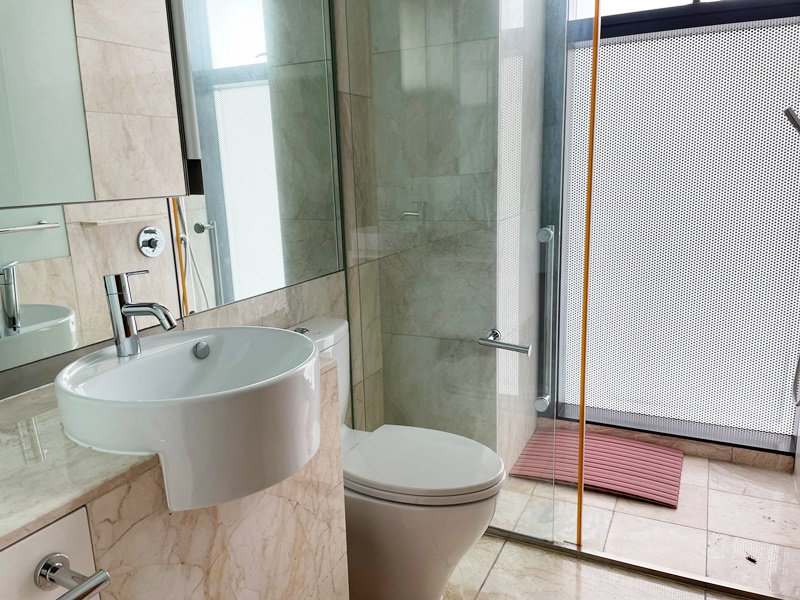 ให้เช่าคอนโด เดอะ เม็ท พื้นที่ 197 ตร.ม. 3 ห้องนอน เช่า 120,000 บ/ด