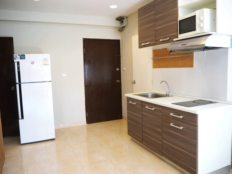 ให้เช่าคอนโด สราญใจ แมนชั่น พื้นที่ 63 ตร.ม. 1 ห้องนอน เช่า 18,000 บ/ด