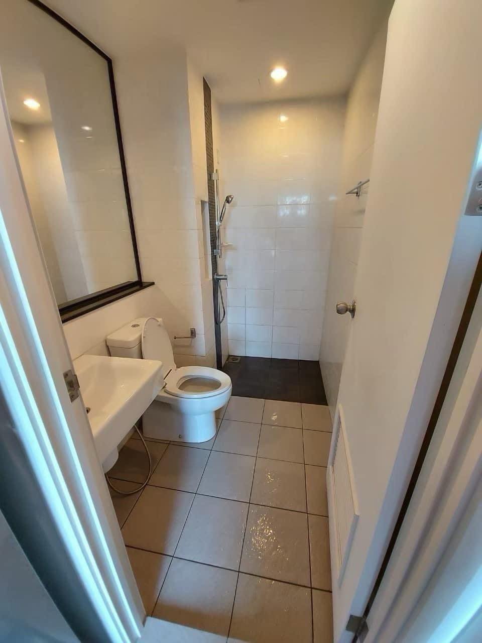 ให้เช่าคอนโด เดอะ ทรี ริโอ้ บางอ้อ สเตชั่น 31 ตร.ม. 1 ห้องนอน ราคา 13,000 บาท/เดือน