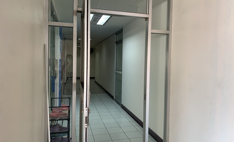 ให้เช่าอาคารสำนักงาน ย่านจรัญสนิทวงศ์ 40 ตรม. ให้เช่า 12,500 บ/ด