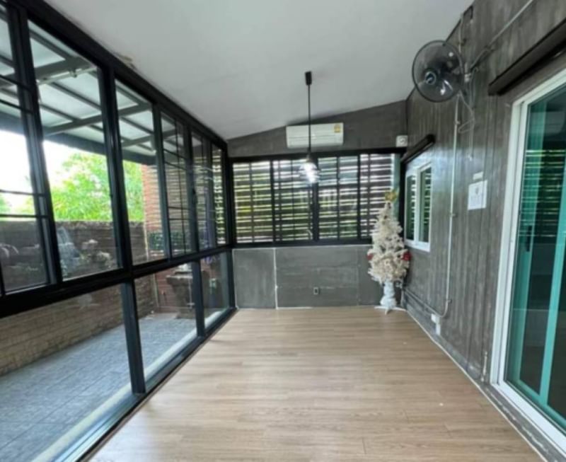 ขายบ้านเดี่ยว 2 ชั้น ย่าน บางกรวย พื้นที่ 70.8 ตร.ว. 4 ห้องนอน ขาย 12.99 ล้านบาท