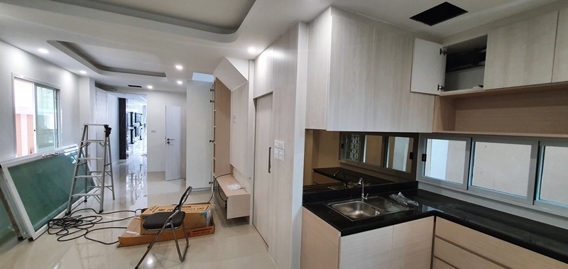 ขาย/ให้เช่าช็อปเฮ้าส์ 3 ชั้น ย่านจรัญสนิทวงศ์ เช่า 80,000 บ/ด ขาย 15 ล.