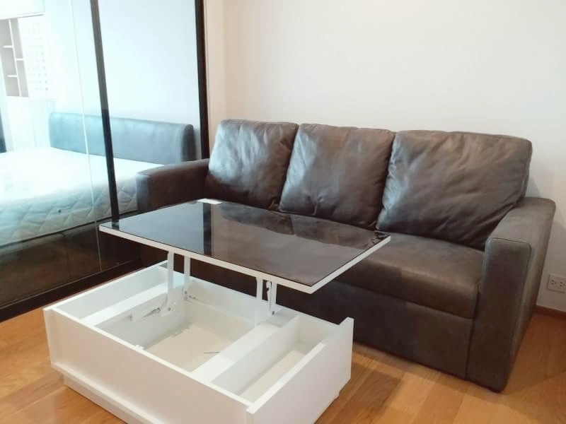 ขายคอนโด โนเบิล รีโว สีลม พื้นที่ 35 ตร.ม. 1 ห้องนอน ขาย 5 ล้านบาท