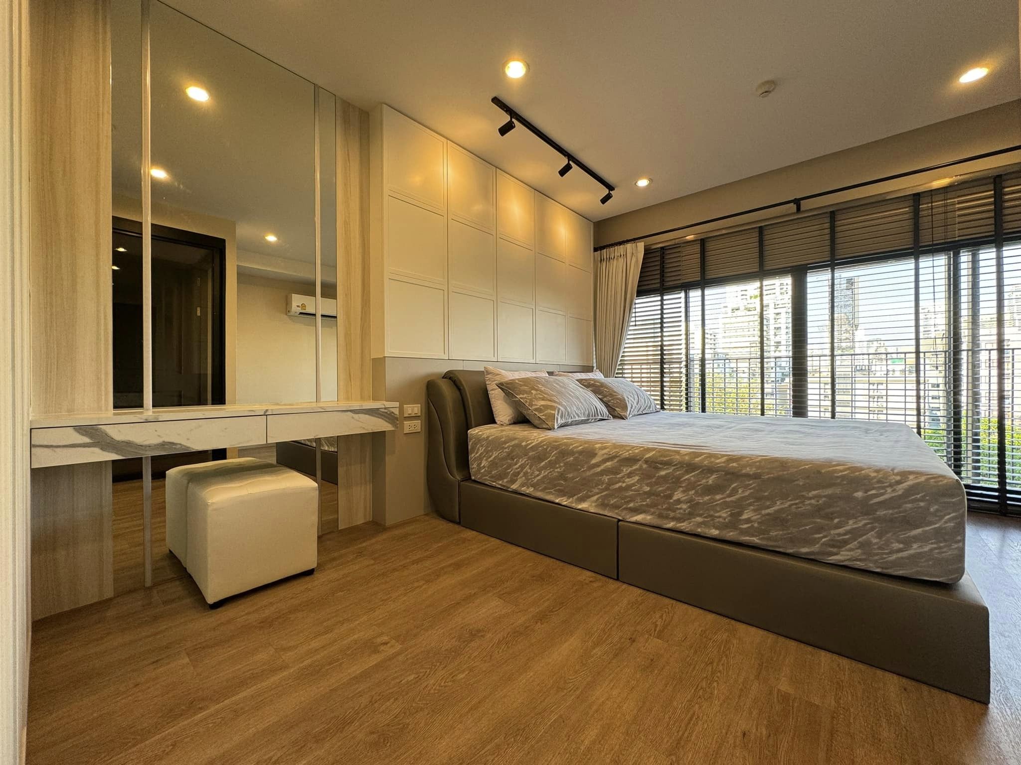 ให้เช่าคอนโด โนเบิล อเบิฟ ไวร์เลส - ร่วมฤดี 75 ตรม. 1 ห้องนอน เช่า 49,000 /เดือน