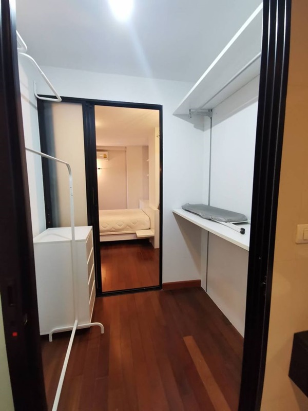 ให้เช่าคอนโด เลอ โคเต้ ทองหล่อ 8 พื้นที่ 42.5 ตร.ม. 1 ห้องนอน เช่า 20,000 บ/ด