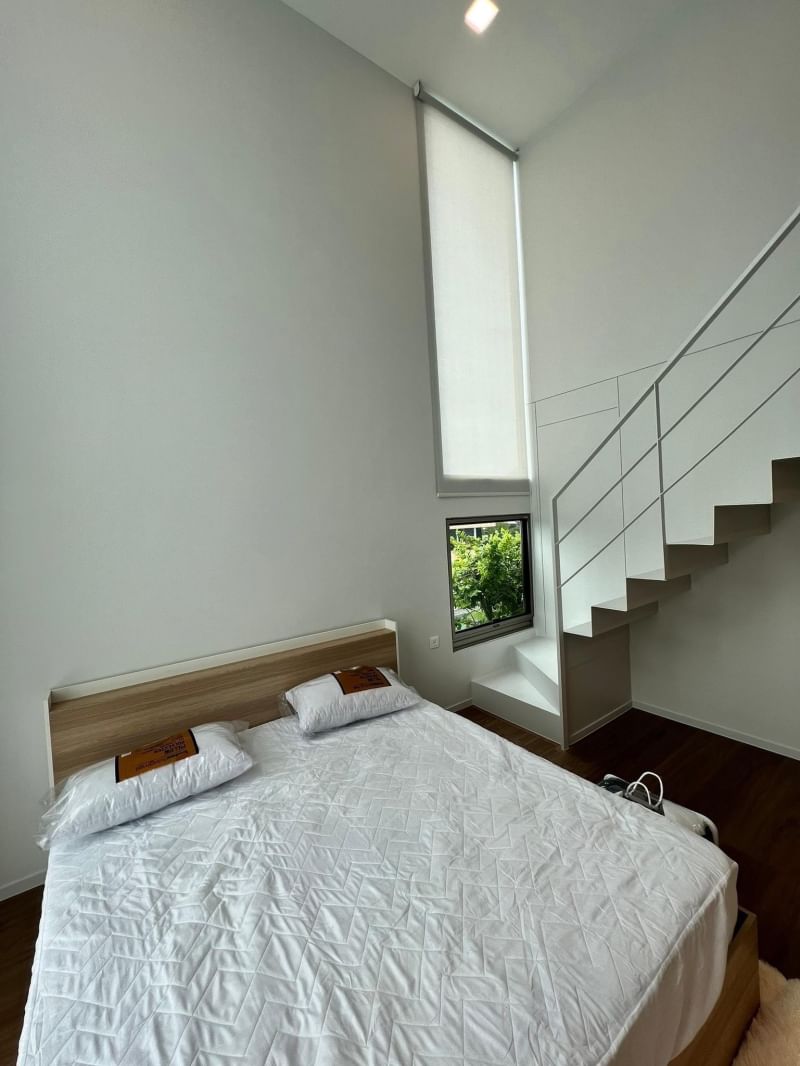 ให้เช่าบ้านเดี่ยว 3 ชั้น ย่านสะพานสูง พื้นที่ 324 ตร.ม. 3 ห้องนอน เช่า 320,000 บ/ด