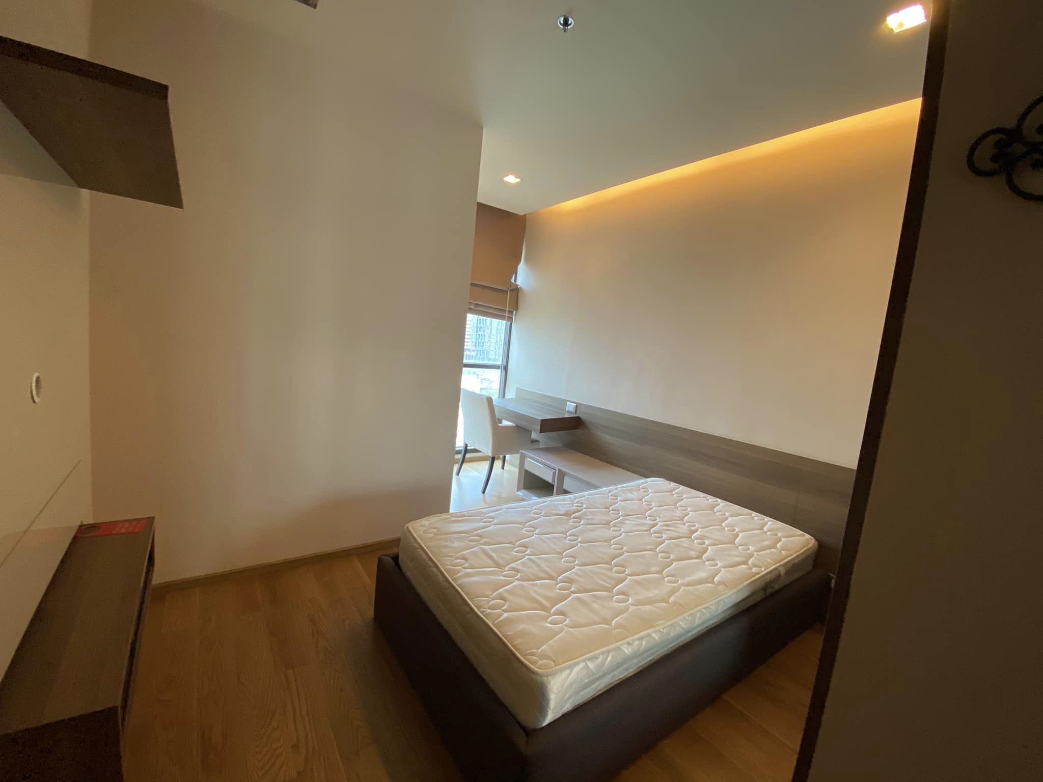 ให้เช่าคอนโด ดิ แอดเดรส สาทร พื้นที่ 70 ตร.ม. 2 ห้องนอน เช่า 43,000 บ/ด