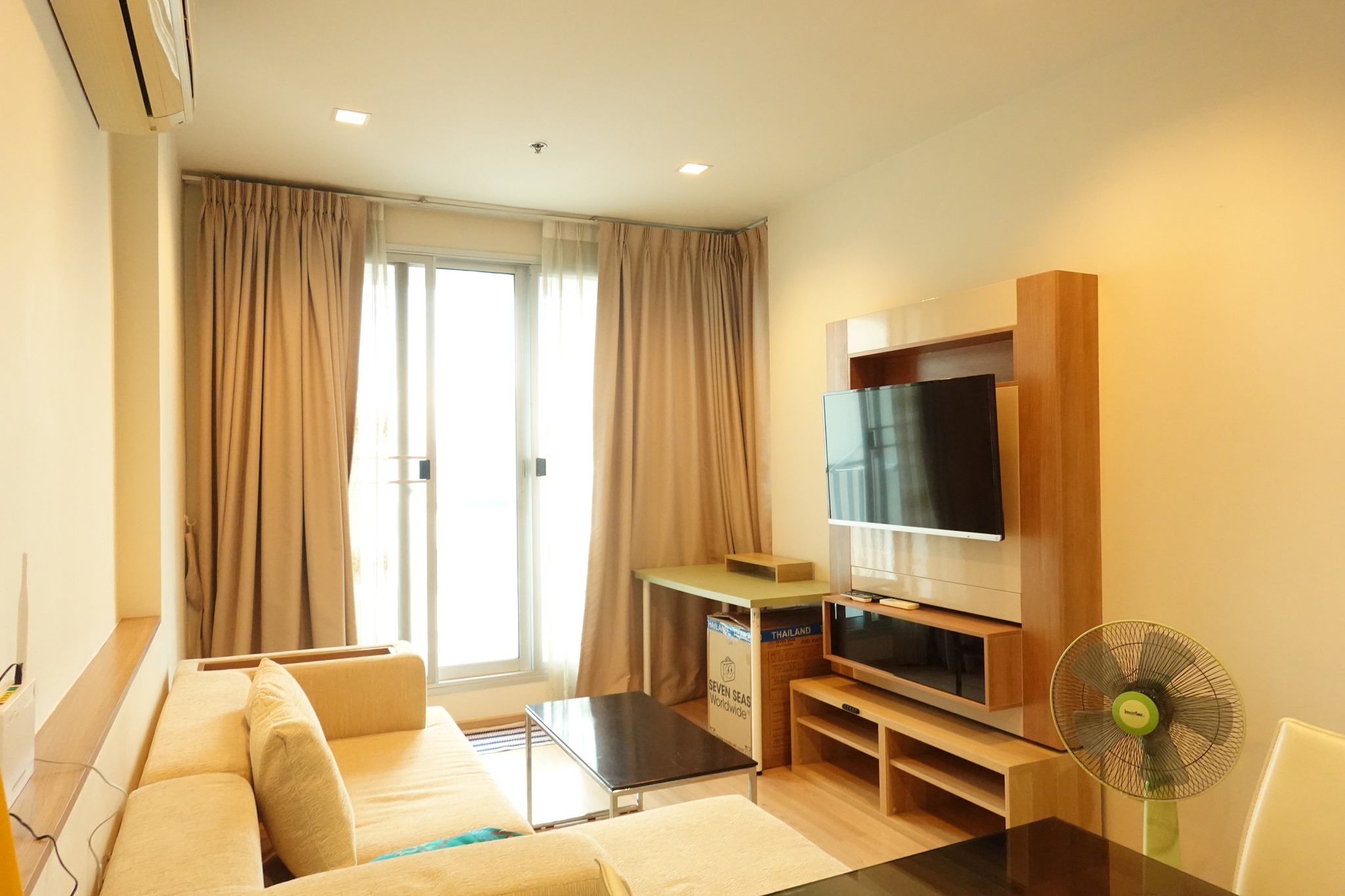 ให้เช่าคอนโด ริทึ่ม สาทร พื้นที่ 38 ตร.ม. 1 ห้องนอน เช่า 22,000 บ/ด