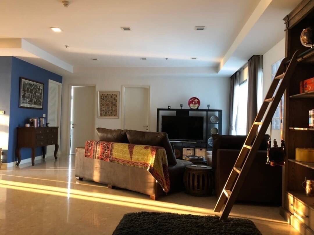 ให้เช่าคอนโด ณุศาศิริ แกรนด์ พื้นที่ 173 ตรม 3 ห้องนอน . วิวเมือง เช่า 85,000 บาท/เดือน