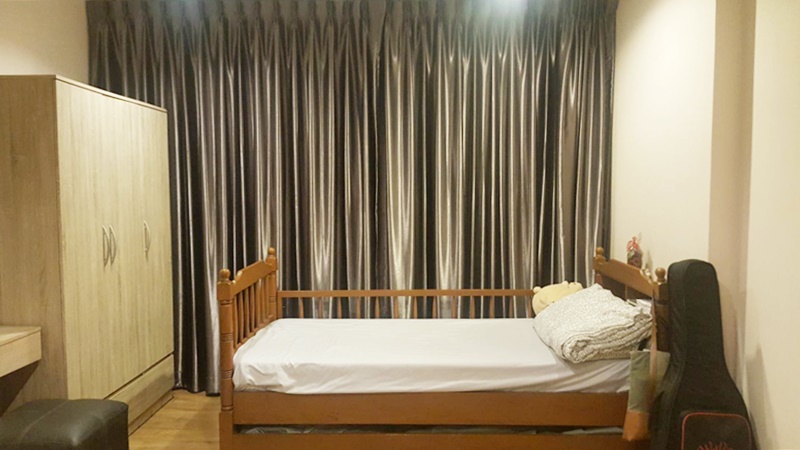 ให้เช่าคอนโด เดอะ ทรี อินเตอร์เชนจ์ พื้นที่ 22 ตร.ม. ห้องคูเปอร์ เช่า 7,500 บาท/เดือน