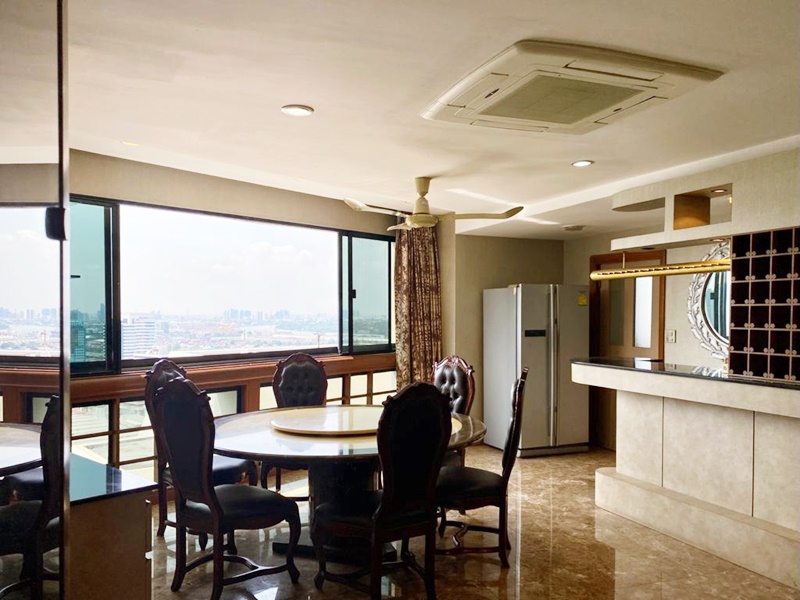 ให้เช่าคอนโด เพรสซิเดนท์ พาร์ค สุขุมวิท 24 พื้นที่ 261 ตร.ม. 3 ห้องนอน ให้เช่า 55,000 บ/ด