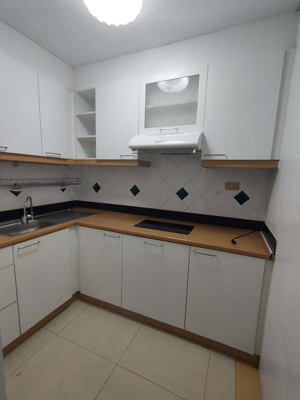 คอนโดให้เช่า/ขาย บางนา คอมเพล็กซ์ พื้นที่ 83 ตร.ม. 3 ห้องนอน เช่า 24,000 บ/ด ขาย 5.3 ล้าน