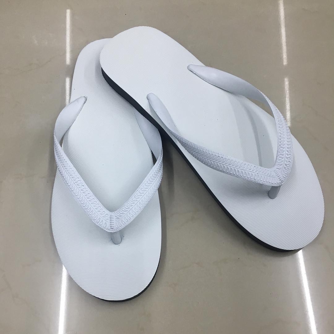 รองเท้านันยางหนีบ สีขาว