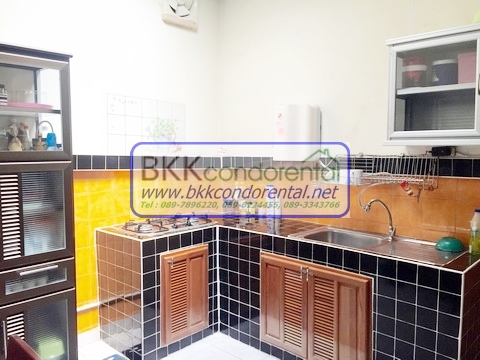 ทาวน์โฮม ขาย ทาวน์โฮม 3 ชั้น หมู่บ้าน อมรพันธ์ 12 พื้นที่ 18 ตรว. วิวเมือง, 3 ห้องนอน.