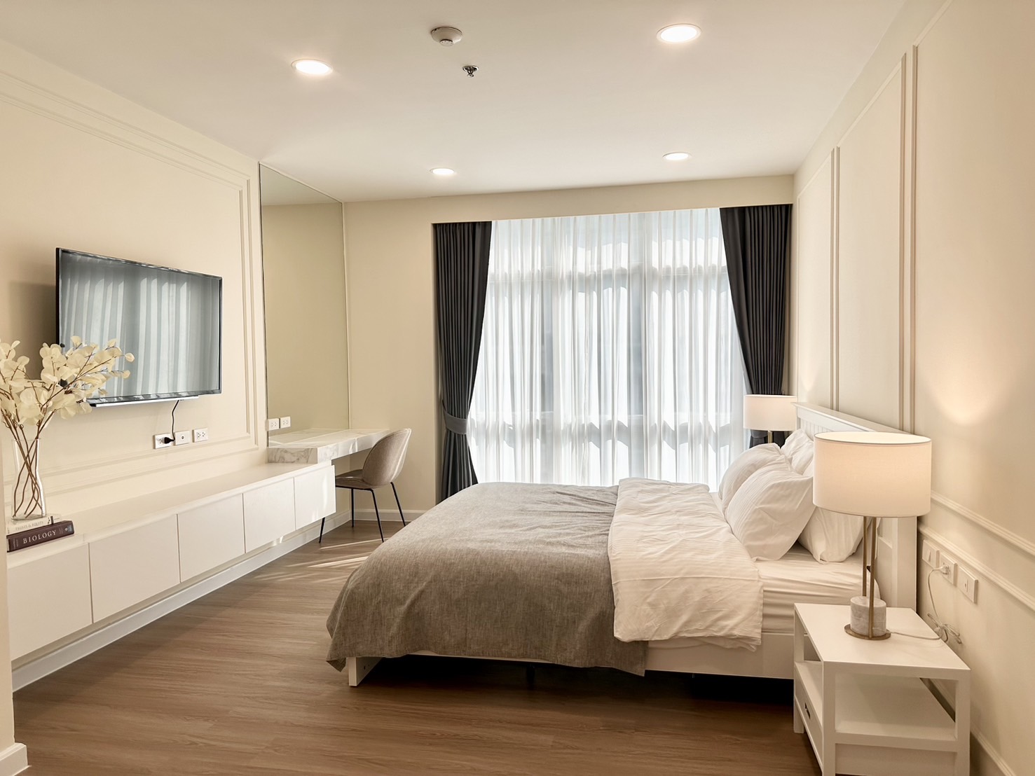 KD-F11.1 แกรด์ หลังสวน Grand Langsuan 146 ตรม.ชั้น 1X , 3 ห้องน้ำ : 2 ห้อง