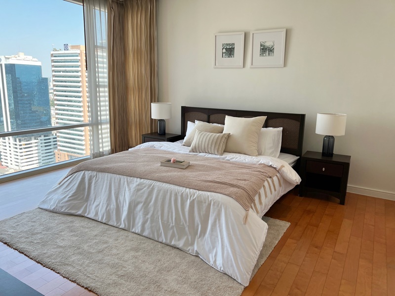 ให้เช่าคอนโด ฟูลเลอตัน สุขุมวิท พื้นที่ 105 ตร.ม. 2 ห้องนอน เช่า 83,000 บ/ด