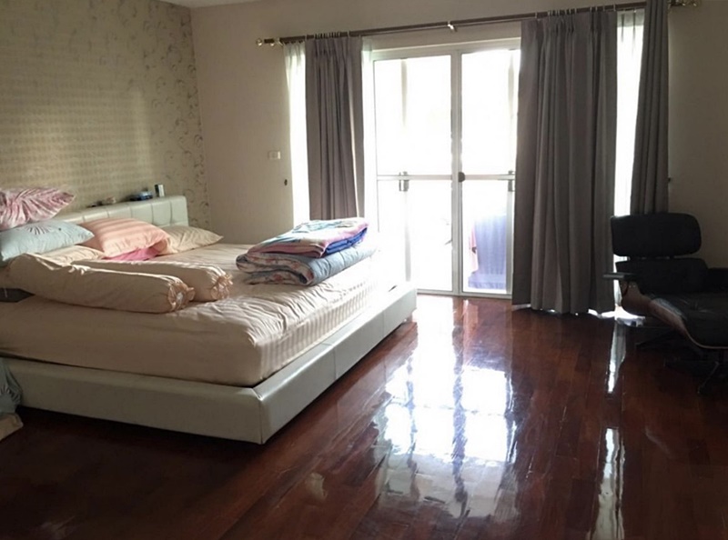 ให้เช่าบ้านเดียว 2 ชั้น ย่านรามอินทรา พื้นที่ 90 ตรว. 3 ห้องนอน เช่า 65,000 บ/ด