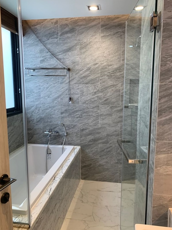 ให้เช่าคอนโด 111 เรสซิเดนซ์ พื้นที่ 80 ตรม. 2 ห้องนอน เช่า 75,000 บ/ด