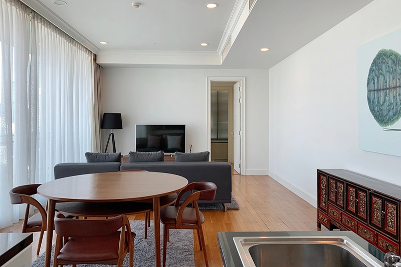 ให้เช่าคอนโด รอย์ช ไพรเวท เรสซิเดนซ์ส พื้นที่ 111.33 ตรม. 2 ห้องนอน เช่า 79,000 บ/ด