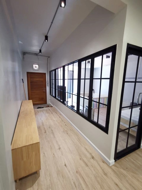 ให้เช่าบ้านเดี่ยว 2 ชั้น ย่านห้วยขวาง พื้นที่ 26 ตรว. 2 ห้องนอน เช่า 36,000 บ/ด