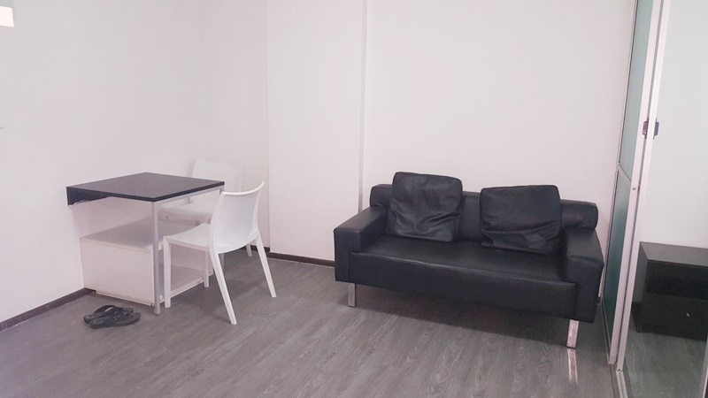 ให้เช่า ดีคอนโด รามอินทรา พื้นที่ 30 ตร.ม. 1 ห้องนอน เช่า 7,500 บ/ด