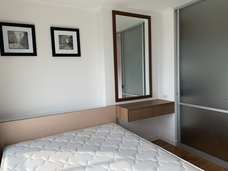 ขายคอนโด ลุมพินี เพลส พระราม 4-กล้วยน้ำไท 28.62 ตร. ม. 1 ห้องนอน ขาย 2.4 ล้านบาท