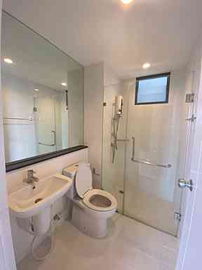 ขายคอนโด เดอะ ทรี อินเตอร์เชนจ์ พื้นที่ 60 ตร.ม. 2 ห้องนอน 2 ห้องน้ำ ขาย 5.6 ล้านบาท