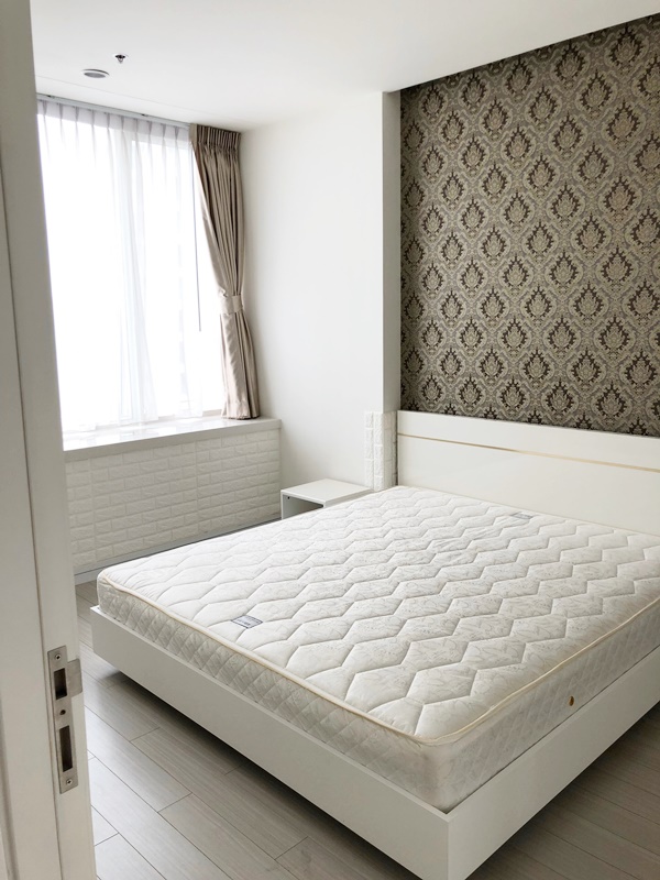 ให้เช่าคอนโด ทีซี กรีน พระราม 9 พื้นที่ 40 ตร.ม. 1 ห้องนอน เช่า 15,000 บ/ด ลดราคา 13,000 บาท