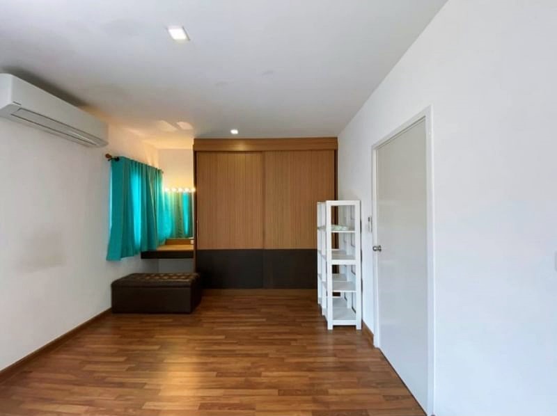 ให้เช่า/ขายทาวน์เฮ้าส์ 2 ชั้น ย่านพัฒนาการ 38 พื้นที่ 21 ตรว. เช่า 26,000 บ/ด ขาย 4.2 ล.