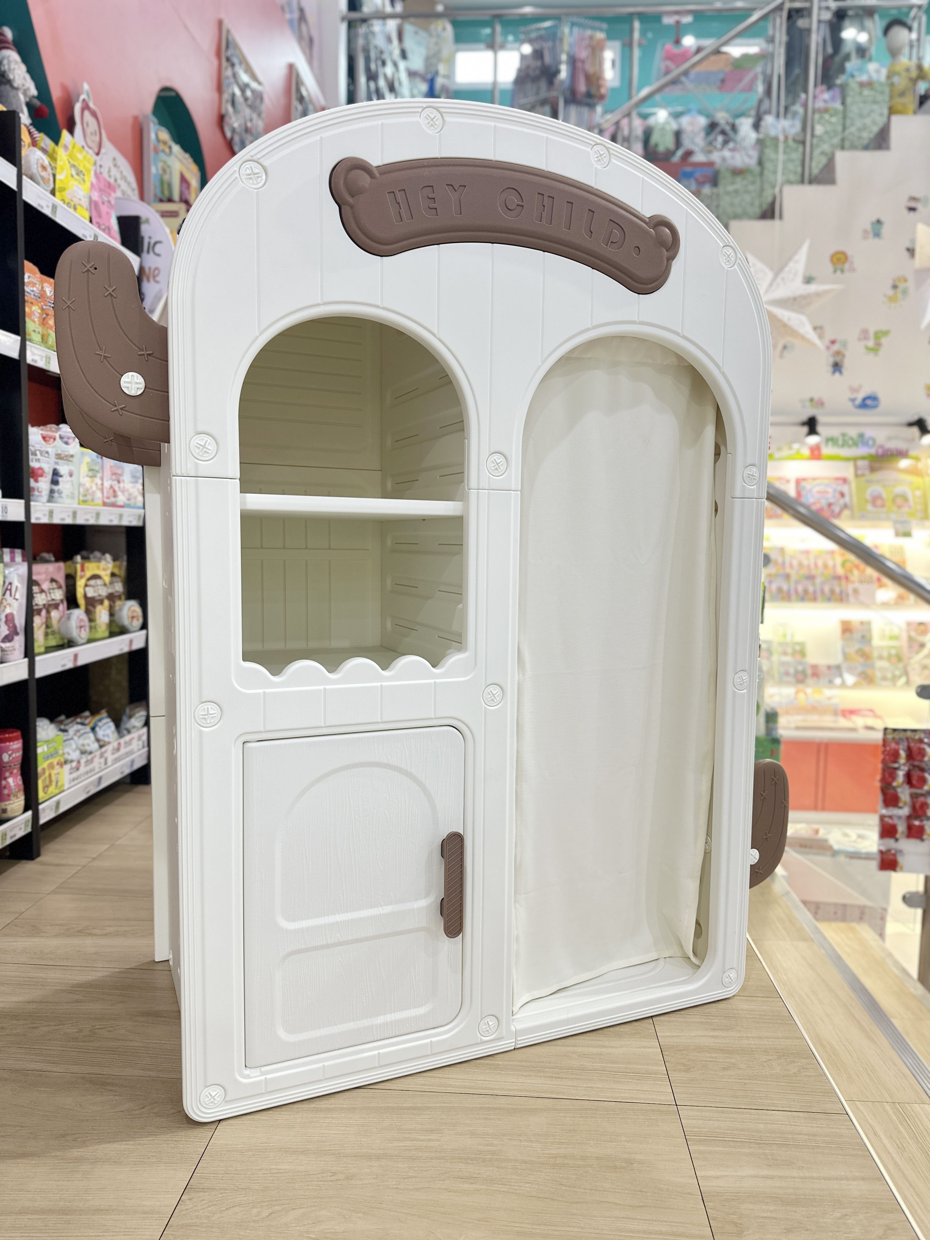 Bebeplay ชั้นวางหนังสือ รุ่น Chubby Bear / ตู้เสื้อผ้าเด็ก รุ่น Homie