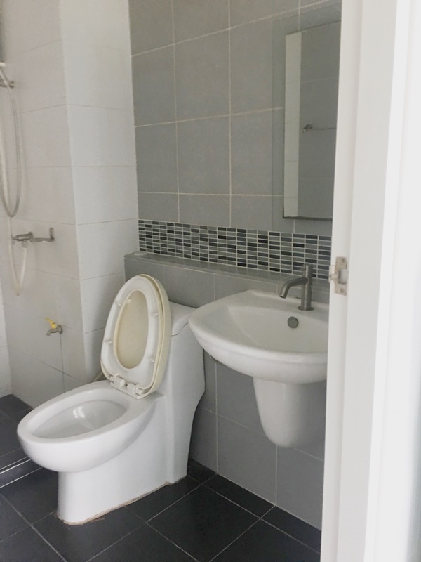 ให้เช่า ดีคอนโด รามอินทรา พื้นที่ 30 ตร.ม. 1 ห้องนอน เช่า 6,500 บ/ด