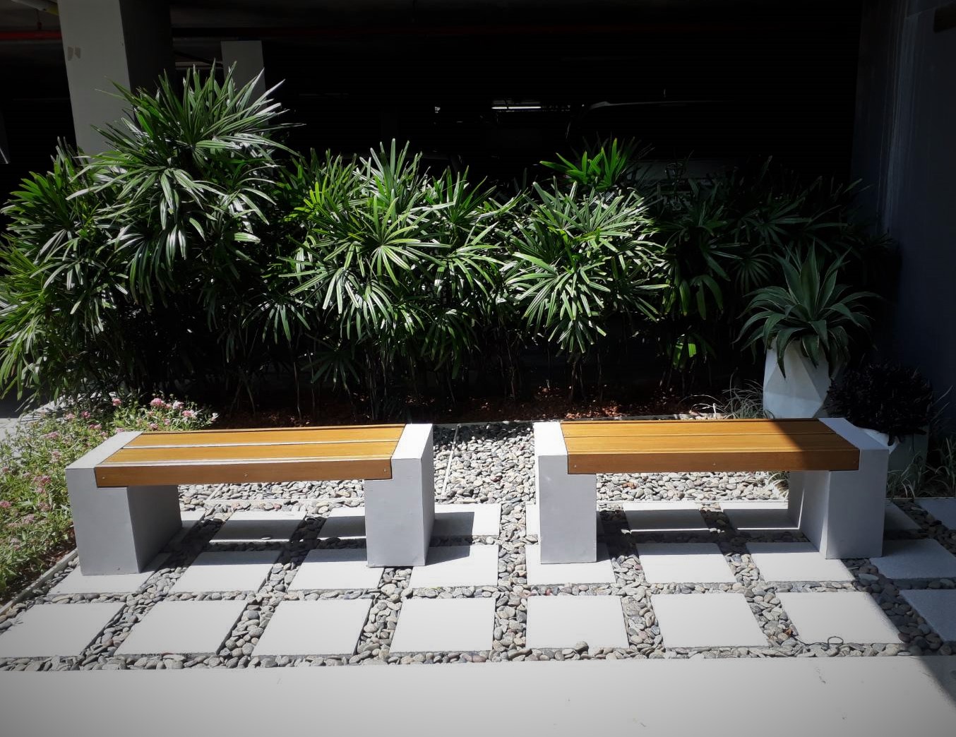 ม้านั่งสนาม รุ่นบล็อคระแนงเรียบ ไม้ไฟเบอร์ซีเมนต์ สีไม้สัก