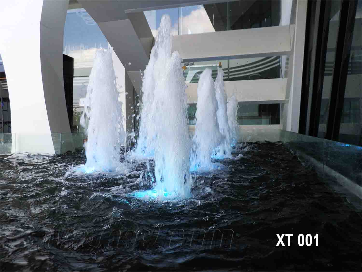 บ่อน้ำพุ ที่ ร.ร.The X Treme หัวหมาก กรุงเทพกรีฑา