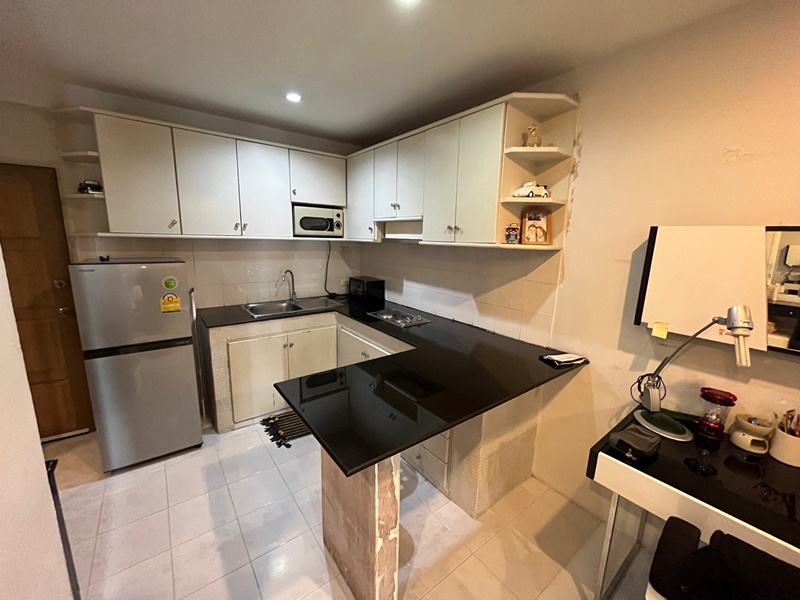 ขายคอนโด สราญใจ แมนชั่น พื้นที่ 35 ตร.ม. สตูดิโอ ขาย 2.75 ล้านบาท