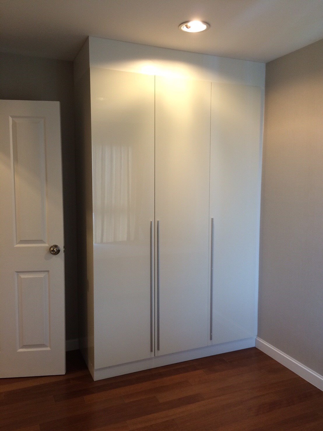 ขายคอนโด เบลล์ แกรนด์ พระราม 9 พื้นที่ 108 ตรม. 3 ห้องนอน ขาย 15 ล้านบาท