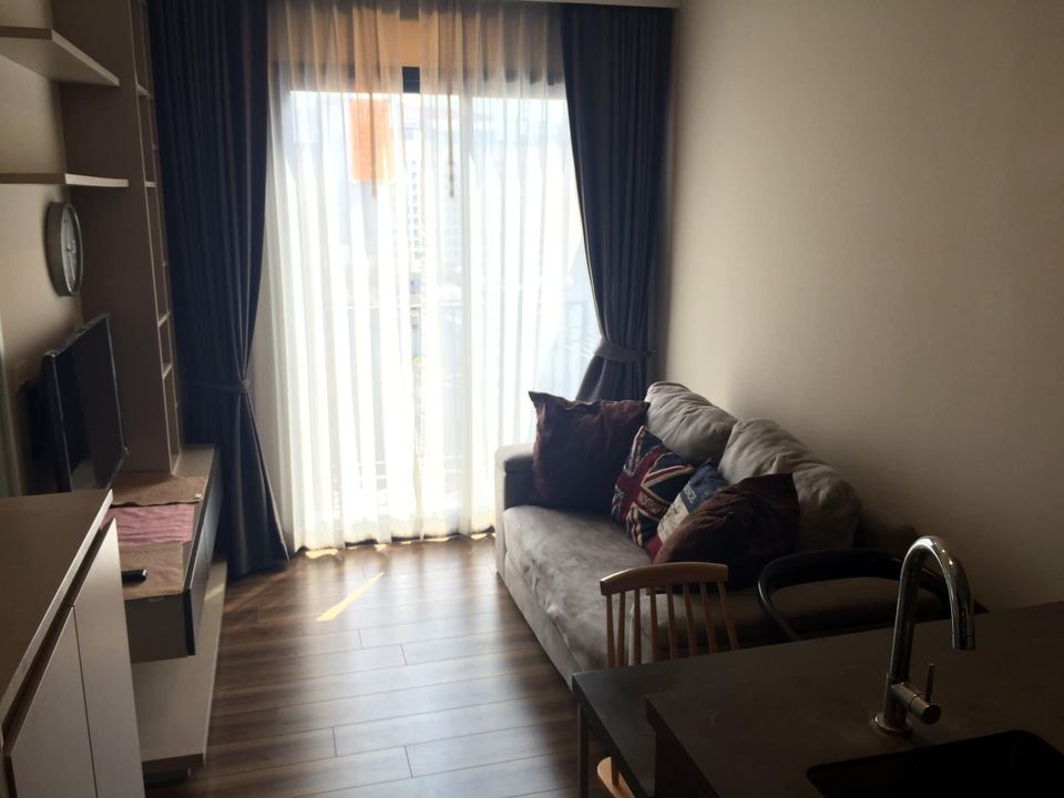 Onyx Phahonyothin 1 bed 31 ตรม. ชั้น 16 ระเบียงทิศใต้ ไม่ร้อน ลมเย็น ที่นอนหันทิศตะวันออก