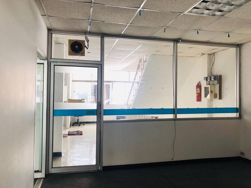 ขายอาคารพาณิชย์ 4.5 ชั้น ย่านรัชดา พื้นที่ 52 ตร.วา ขาย 35 ล้าน ลดเหลือ 25 ล้านบาท