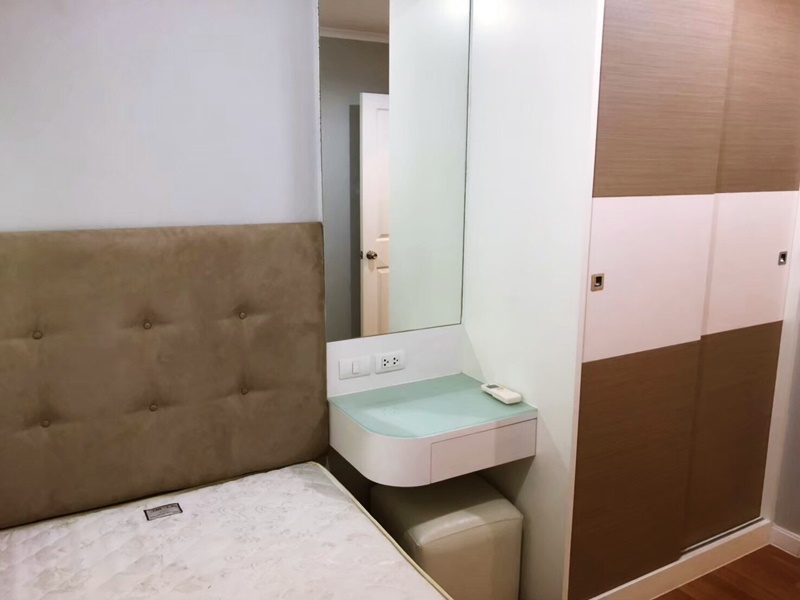 ขายคอนโด ลุมพินี เพลส รัชโยธิน พื้นที่ 56 ตร.ม. 2 ห้องนอน ขาย 6.1 ล้านบาท