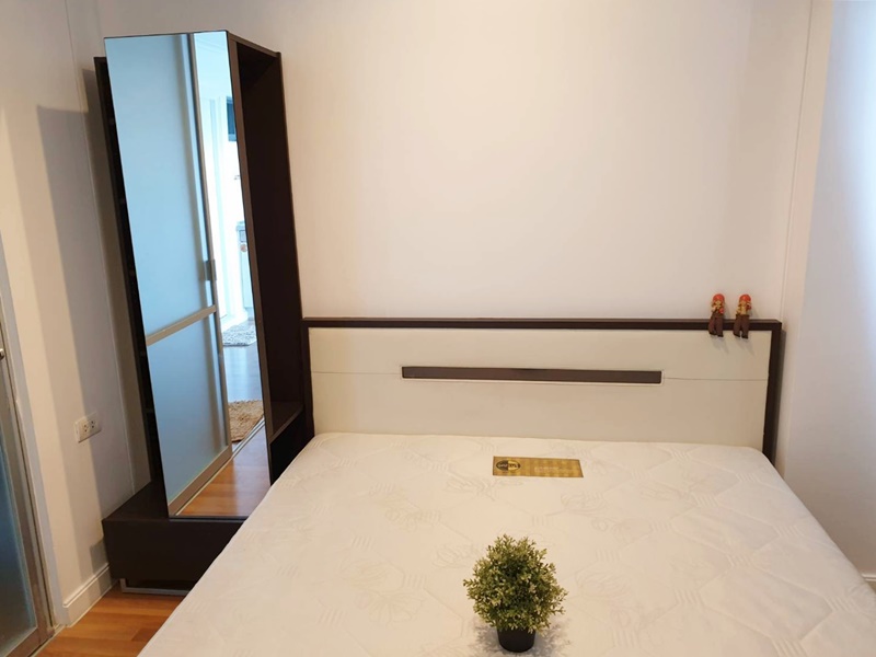 ให้เช่าคอนโด ลุมพินี เพลส รัชโยธิน พื้นที่ 28 ตร.ม. 1 ห้องนอน ให้เช่า 9,500 บ/ด