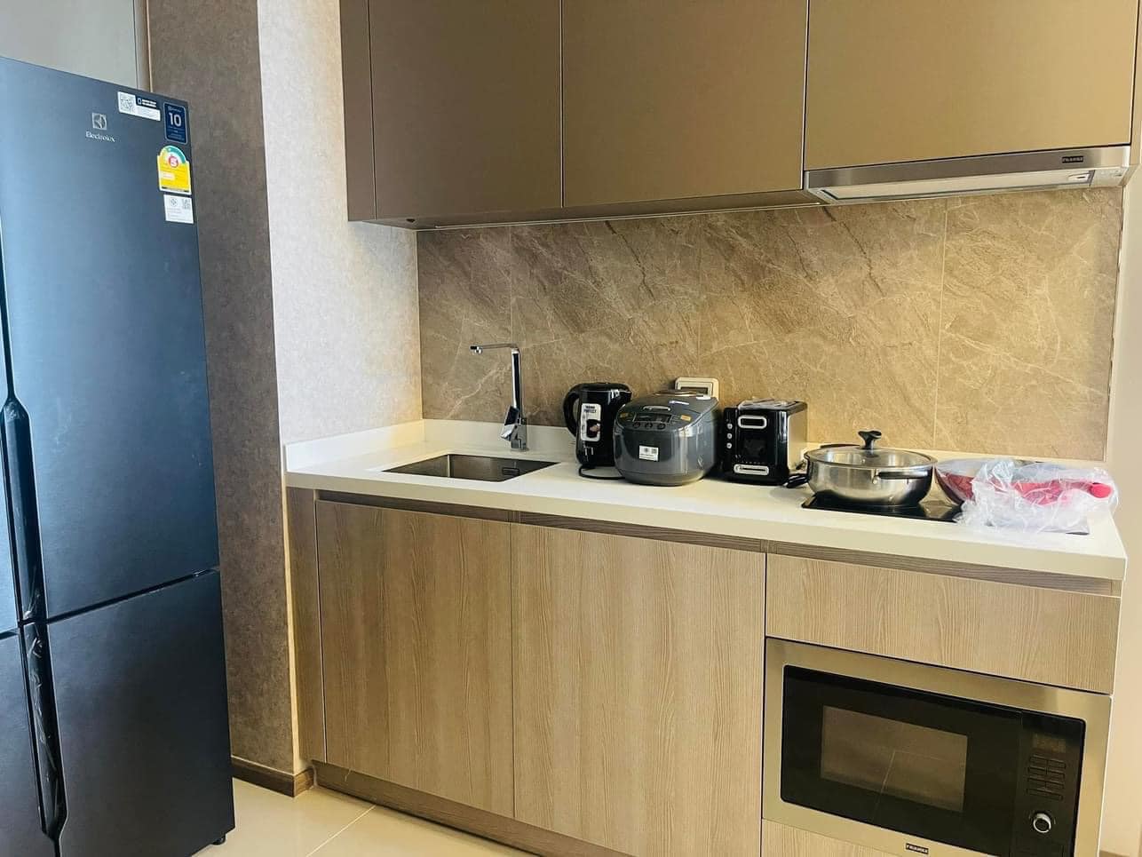 ให้เช่าคอนโด ริธึ่ม เจริญกรุง พาวิลเลี่ยน 74 ตรม. 2 ห้องนอน เช่า 45,000 /เดือน