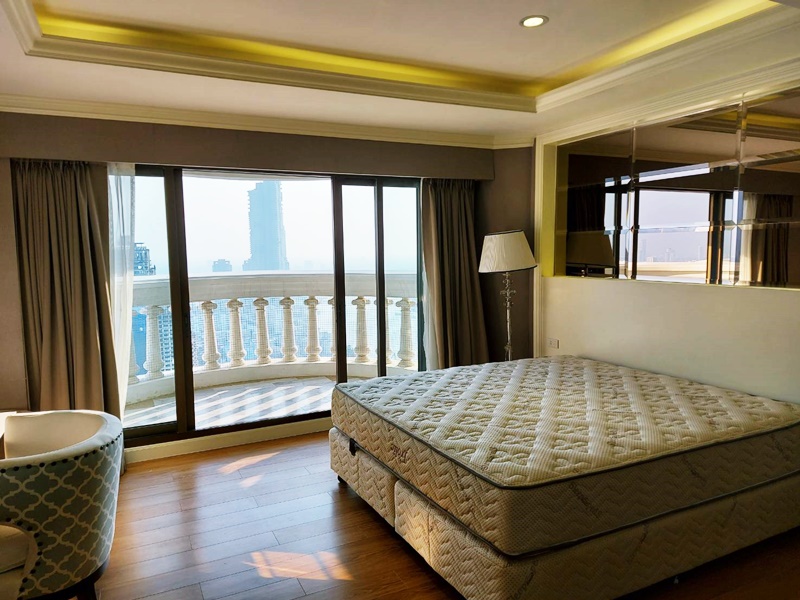 ให้เช่าคอนโด สเตท ทาวเวอร์ คอนโดมิเนียม พื้นที่ 68.23 ตรม. 1 ห้องนอน เช่า 28,000 บ/ด