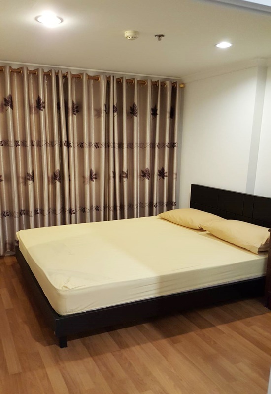 ให้เช่าคอนโด ลุมพินี เพลส พระราม 9 พื้นที่ 33.68 ตรม. 1 ห้องนอน เช่า 13,500 บ/ด