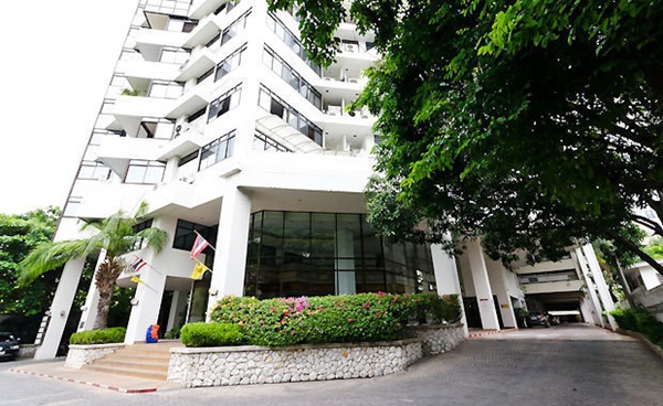 ให้เช่าคอนโด เดอะ วอเตอร์ฟอร์ด คอนโดมิเนียม 102.05 ตรม. 2 ห้องนอน เช่า 27,000 บ/ด